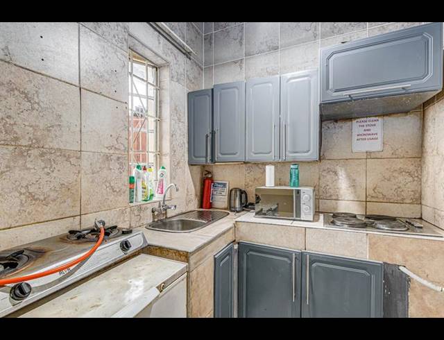 10 BEDROOM HOUSE FOR SALE IN BRIXTON